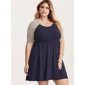 Torrid Raglan Sleeve Black and Navy Baby Doll Mini Dress Jersey Size 2X 18-20